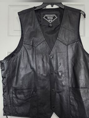 Diamond Plate Size 2X Leather Vest Black
